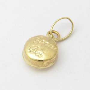 #30820 Medalha Agnus Dei (Cordeiro de Deus) em Ouro Amarelo 18K