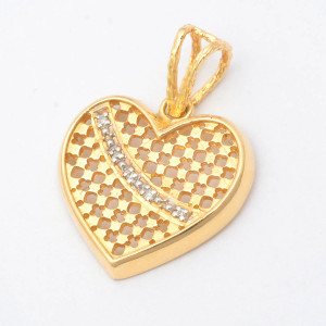 #38094 Pingente Coração em Ouro Amarelo 18K com 3 Pontos de Diamantes