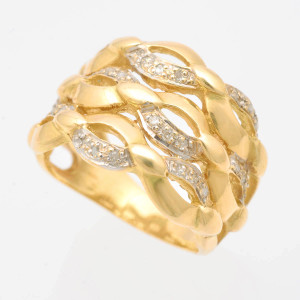 #38066 Anel Entrelaçado em Ouro Amarelo 18K com 19 Pontos de Diamantes